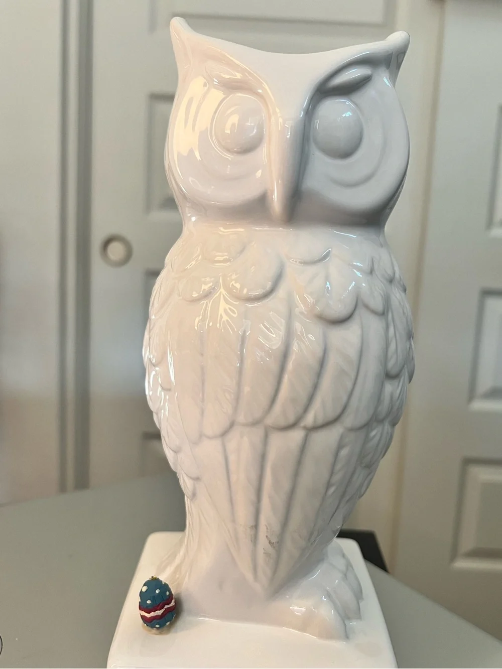 Vintage Glossy White Ceramic Owl Vase - Decorative Home Accent